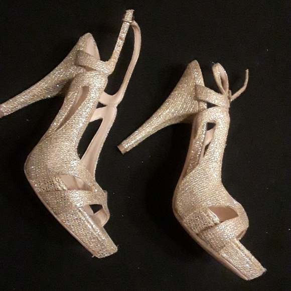 Sparkling champagne gold fabric and leather heels - Picture 1 of 9